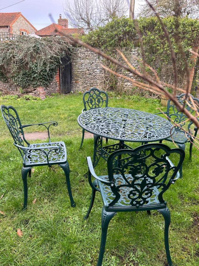 2 Bedroomed Cottage Near Quay Blakeney  Εξωτερικό φωτογραφία